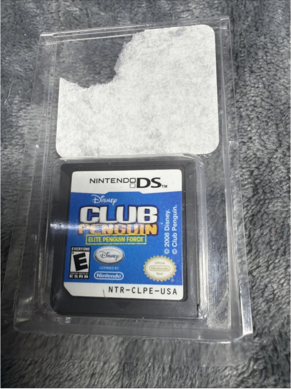 Club Penguin: Elite Penguin Force (Nintendo DS, 2008)